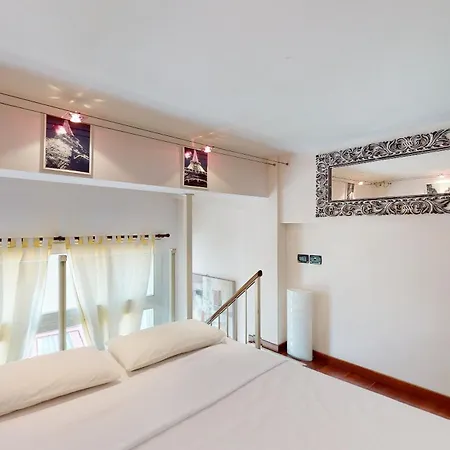 Open Space Martina 라벤나