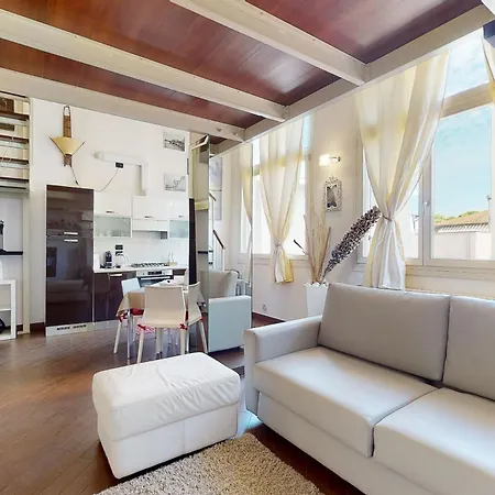 아파트 Open Space Martina