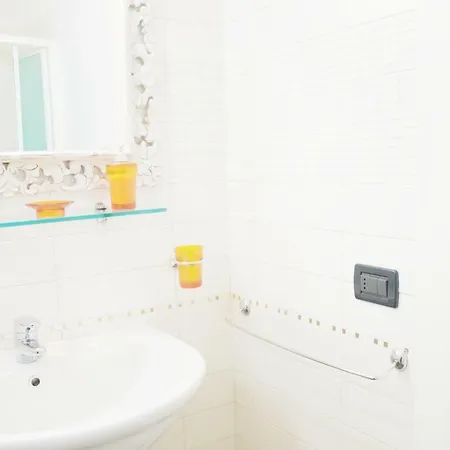 Open Space Martina 라벤나